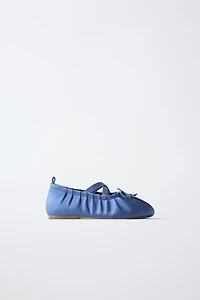 SATIN-EFFECT BALLET FLATS