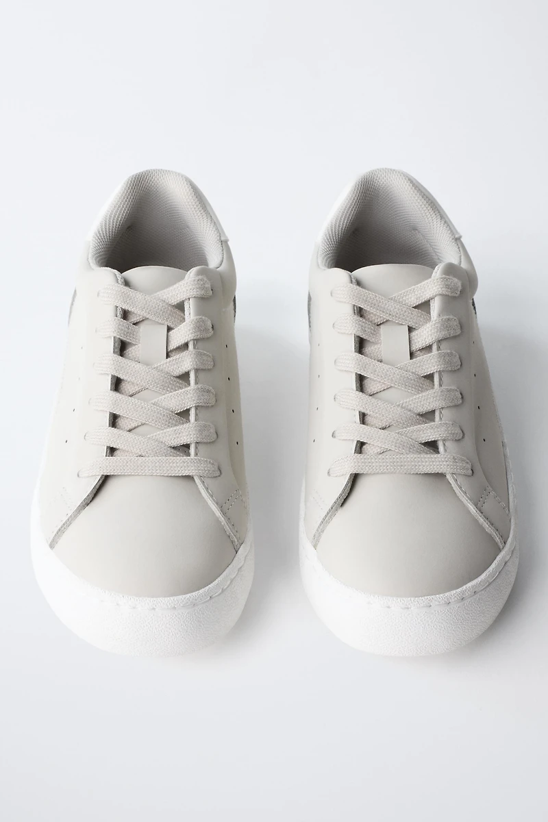 SOFT SNEAKERS