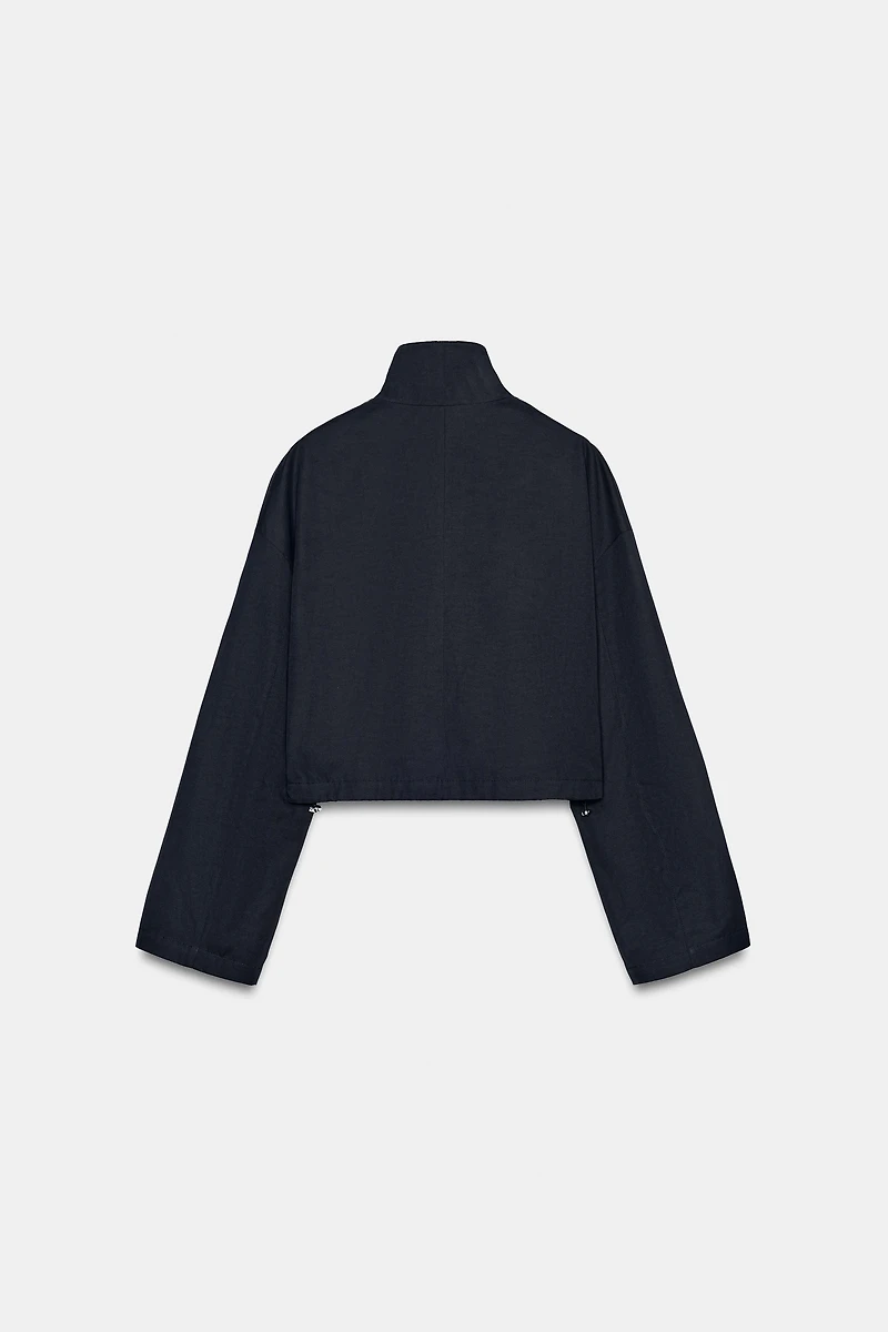 VESTE COURTE À COL MONTANT