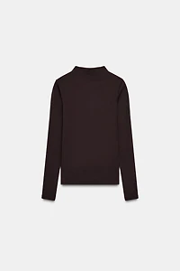 TURTLENECK T-SHIRT