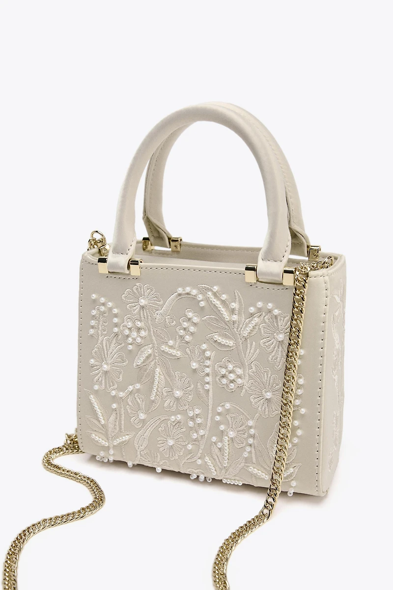 SATIN EFFECT PEARL BAG