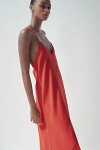 FLOWY MIDI DRESS