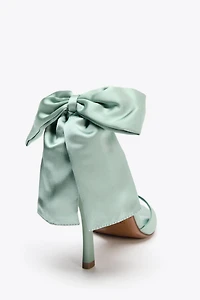 MAXI BOW HEELED SANDALS