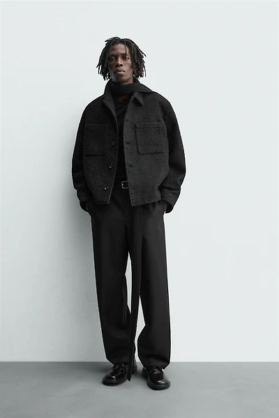 TEXTURED POCKET OVERSHIRT