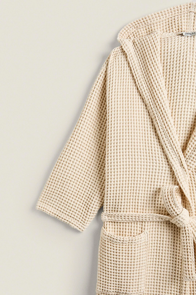 COTTON WAFFLE-KNIT BATHROBE