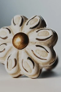 SET OF CERAMIC FLOWER KNOBS (SET OF 2
