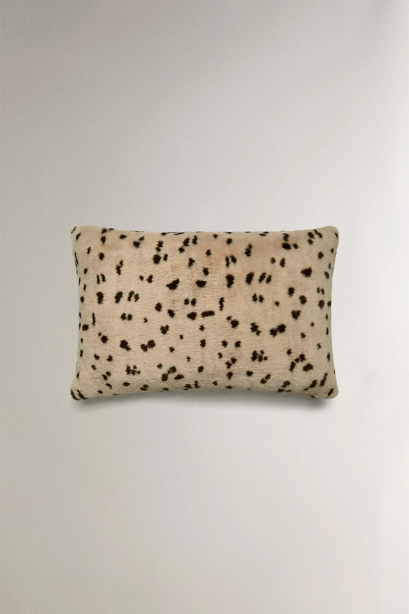 HOUSSE DE COUSSIN FOURRURE