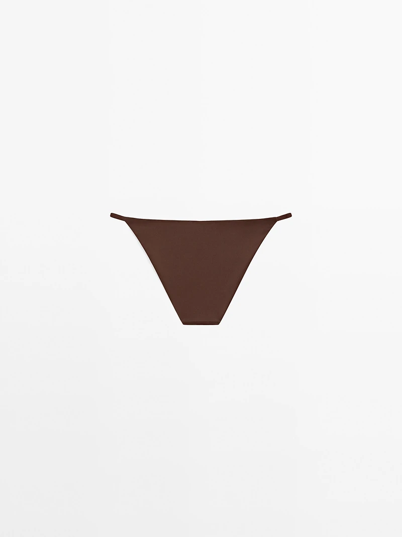 Bikini bottoms with thin straps