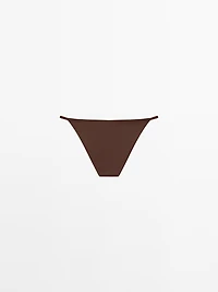 Bikini bottoms with thin straps