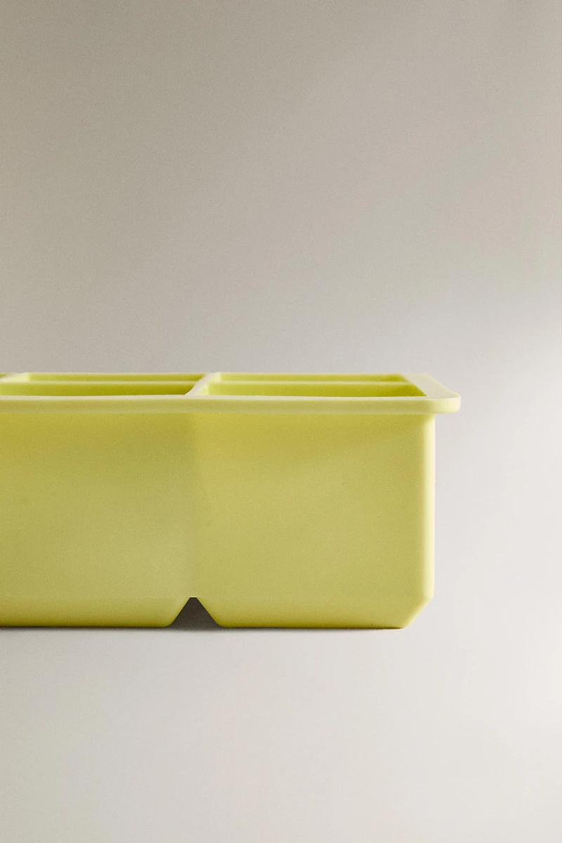 SILICONE ICE CUBE TRAY