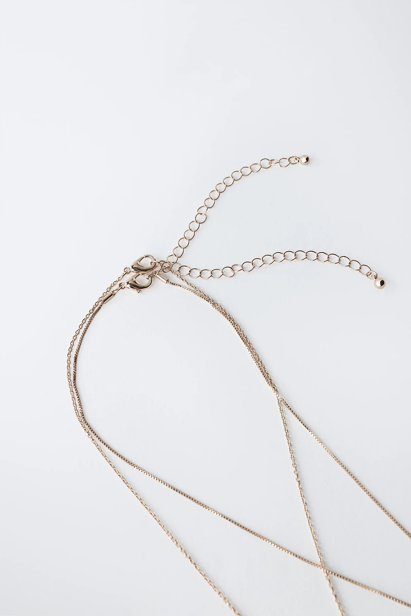 LOT DE DEUX COLLIERS CLÉS ET CADENAS