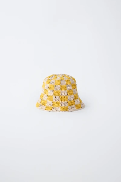 CHAPEAU BOB EN MAILLE CROCHET DAMIER