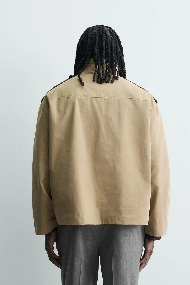 TRENCH COURT COUPE DÉCONTRACTÉE