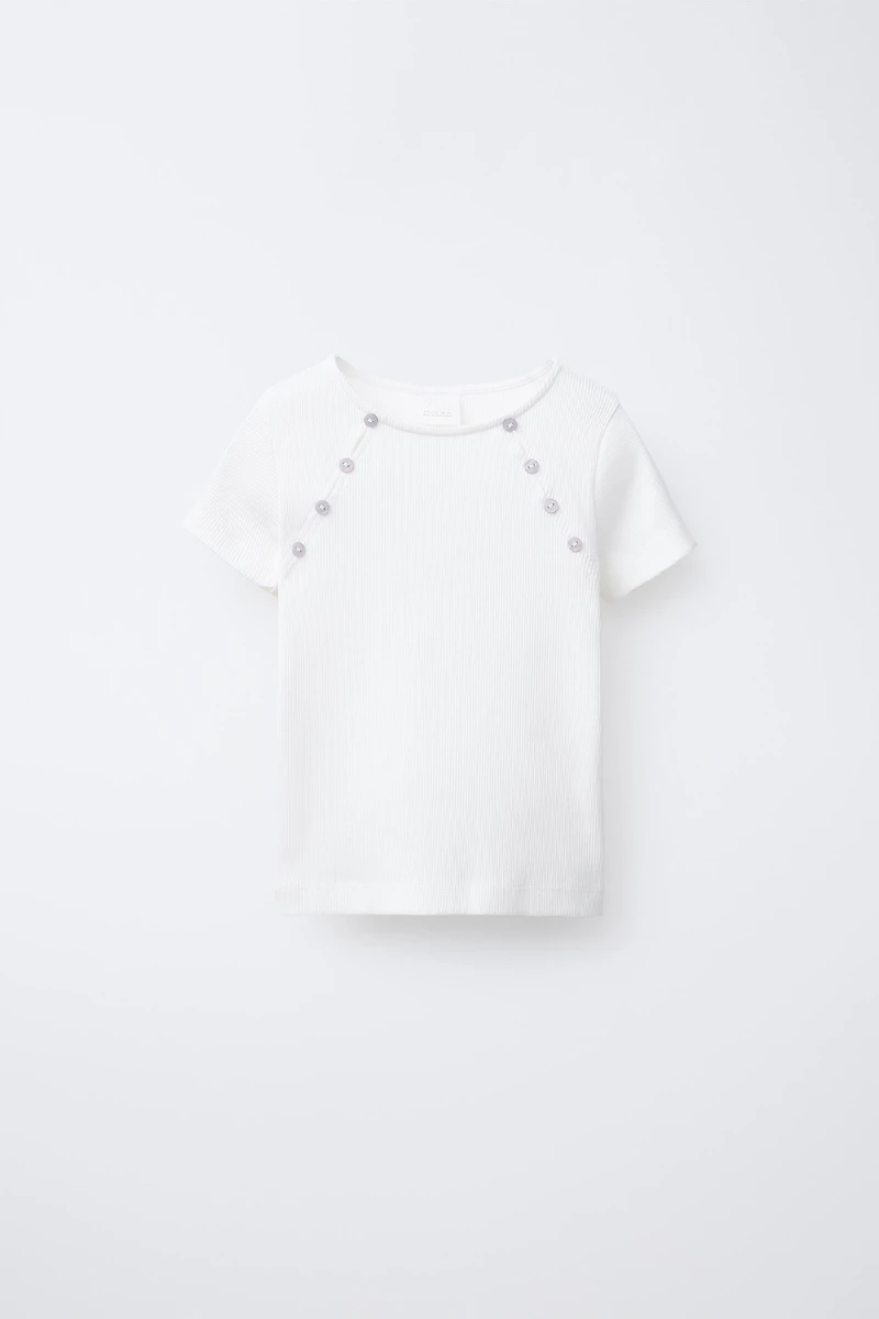 RIBBED BUTTON T-SHIRT