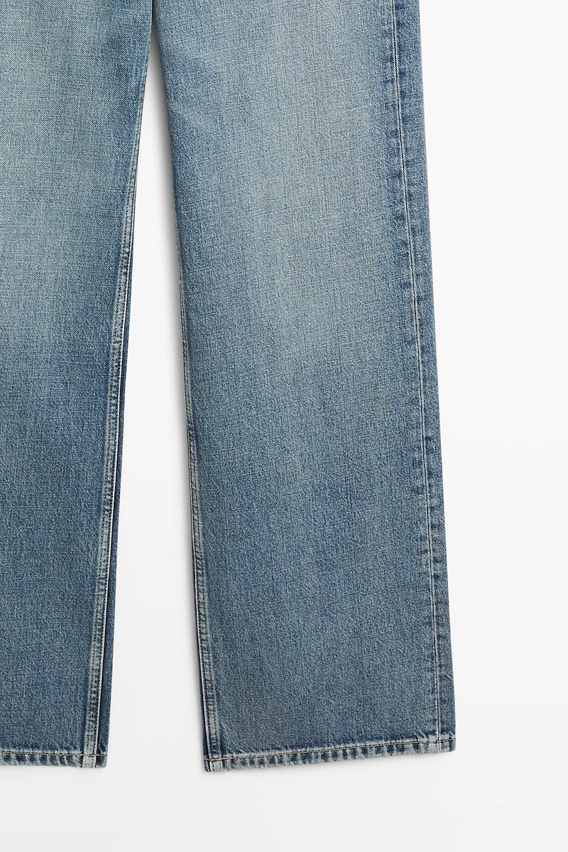 Mid-waist wide-leg jeans