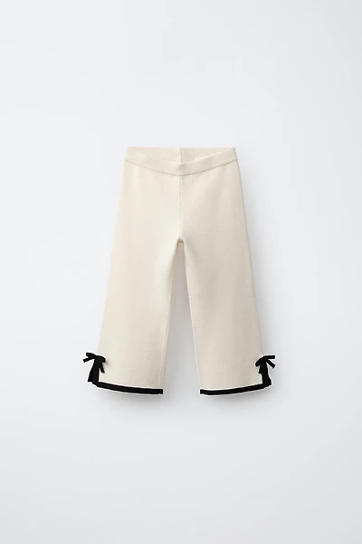 PANTALON EN MAILLE FLARE AVEC LACETS