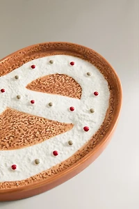 CHILDREN'S STONEWARE PRETZEL CHRISTMAS PLATE