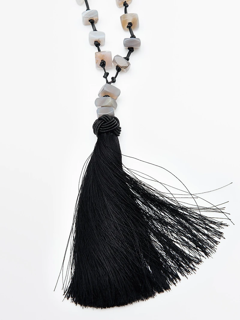 Collier pierres et houppe