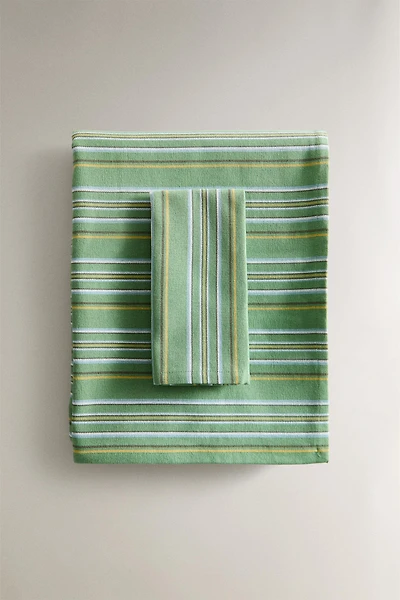 MULTICOLORED STRIPED TABLECLOTH