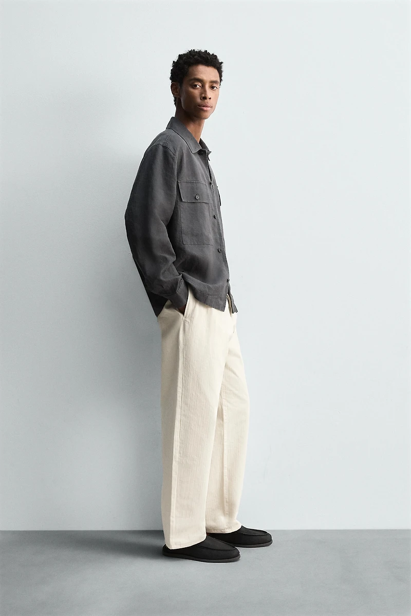 PANTALON PLIS CHEVRONS