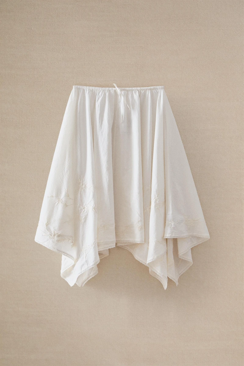 EMBROIDERED SKIRT