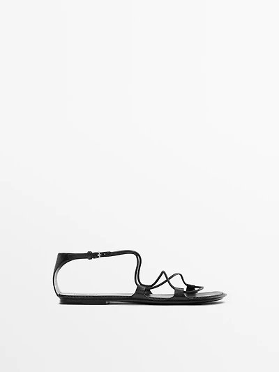 Strappy flat sandals