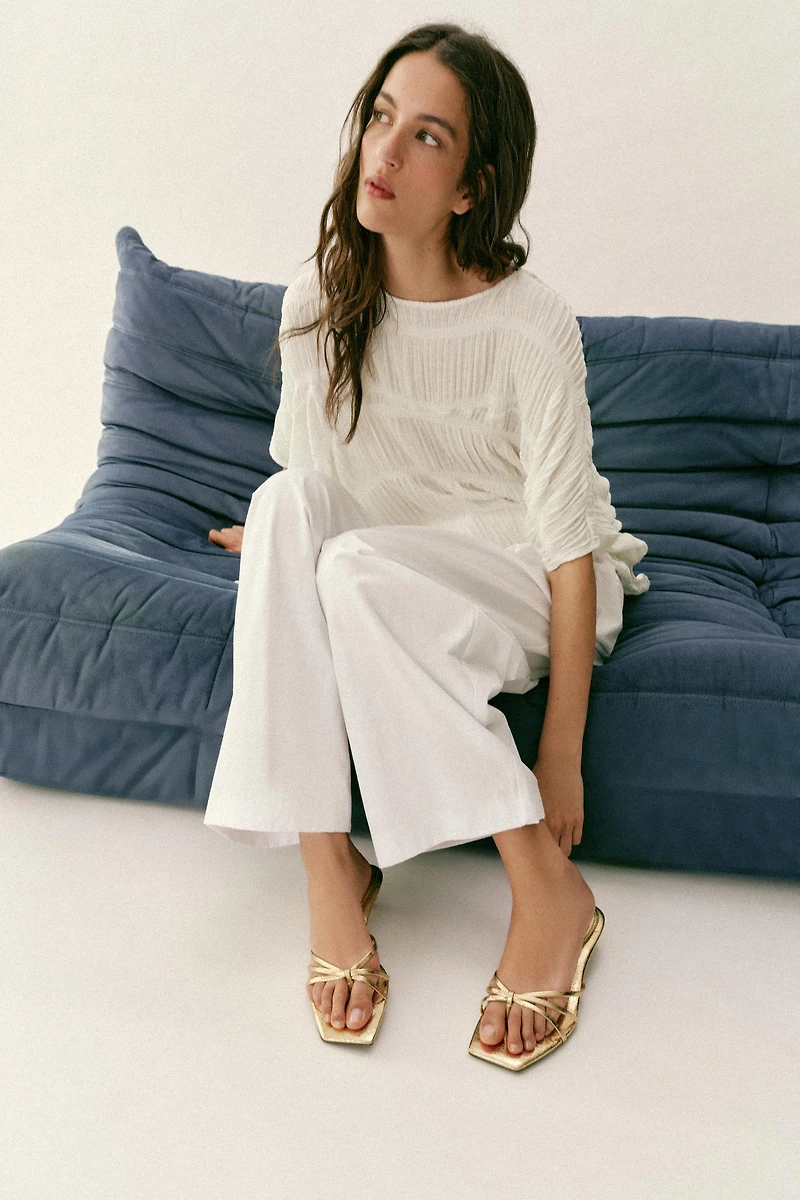 METALLIC EFFECT SANDALS