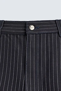 SHORT PLISSÉ À RAYURES