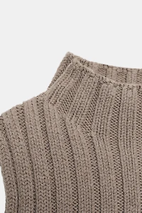 TOP EN MAILLE À COL CHEMINÉE
