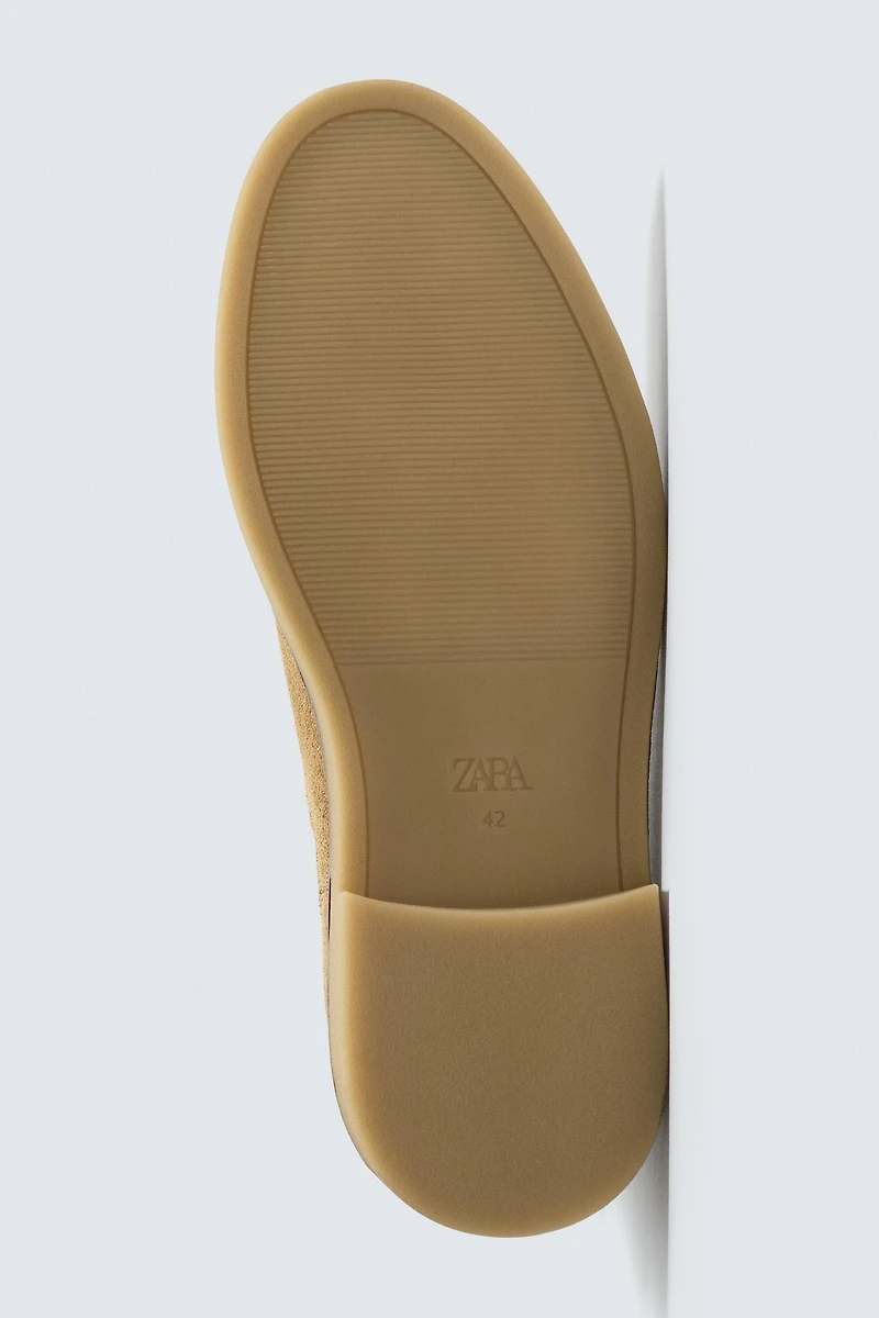 LEATHER CHELSEA BOOTS