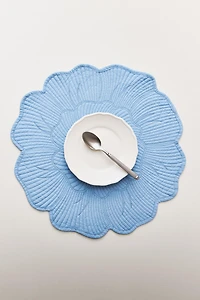 QUILTED FLORAL PLACEMAT