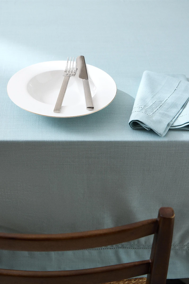 HEMSTITCHED COTTON TABLECLOTH