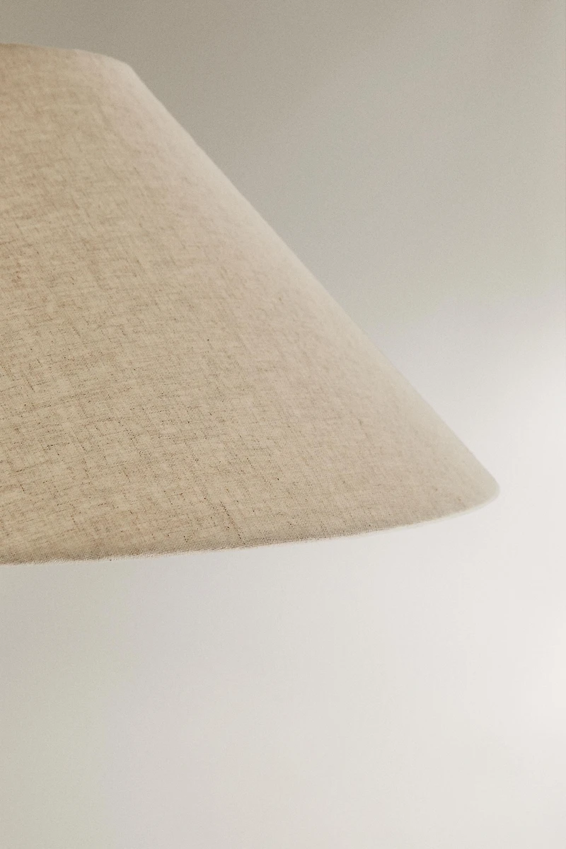 TRIPOD BASE FLOOR LAMP
