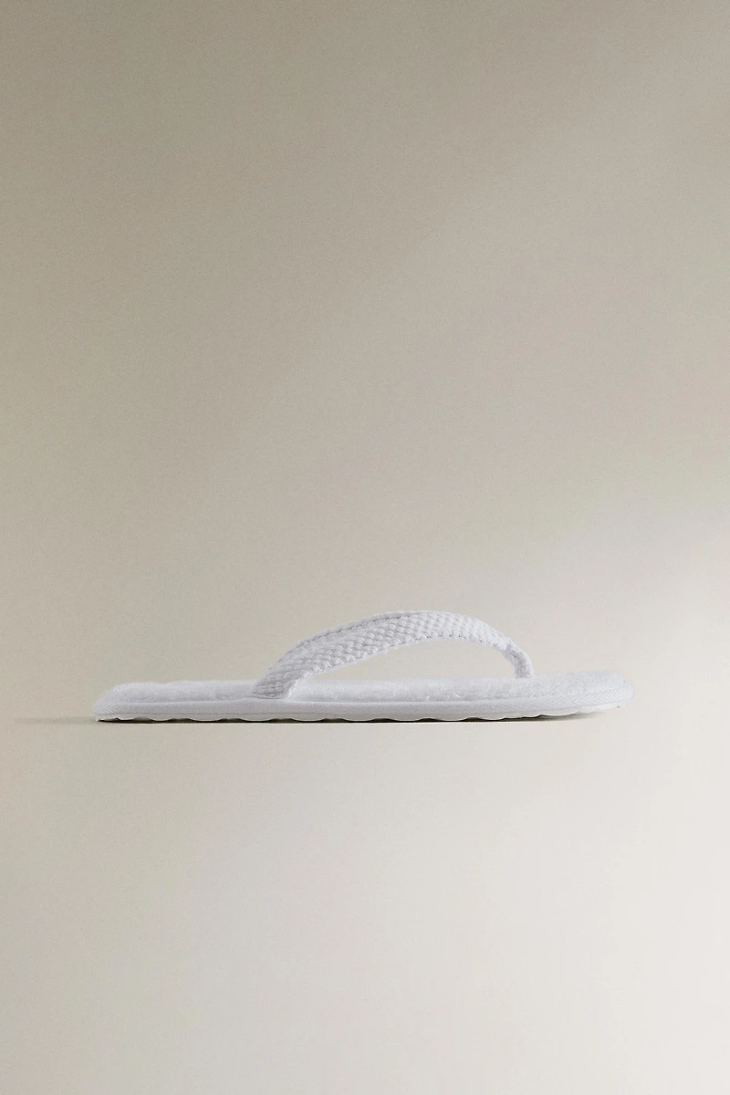 SANDALE ÉPONGE SALLE DE BAIN