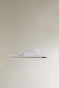 SANDALE ÉPONGE SALLE DE BAIN