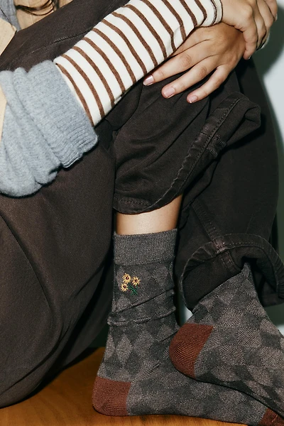 EMBROIDERED DIAMOND SOCKS