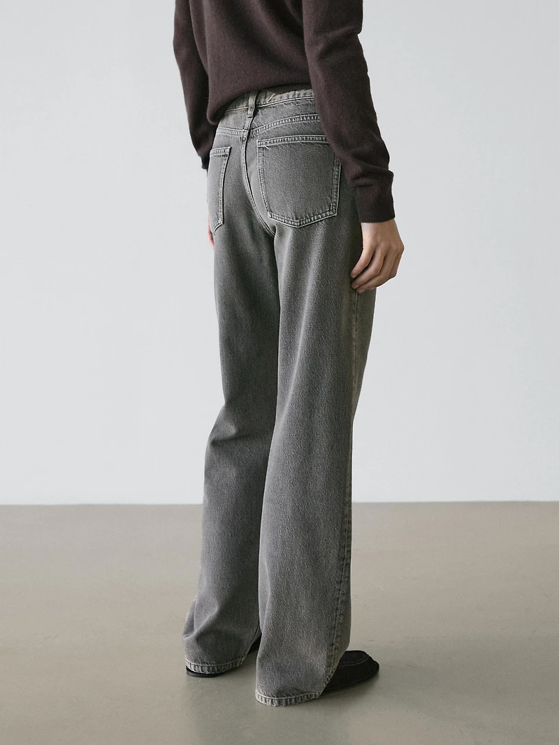 Mid-rise wide-leg jeans