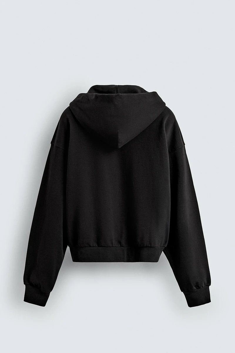 CROPPED FIT HOODIE SWEATSHIRT