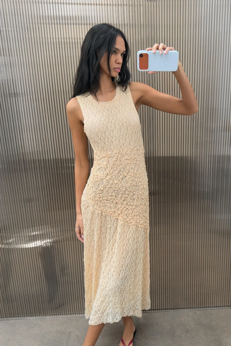GATHERED LACE MIDI DRESS