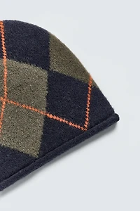 DIAMOND JACQUARD BEANIE HAT