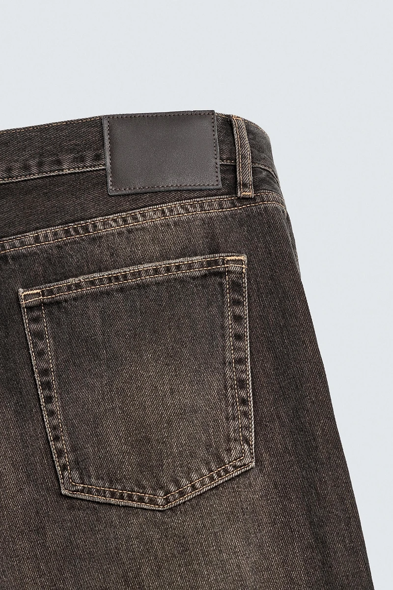 JEAN RELAXED FLARE FIT