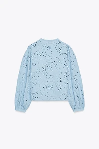 PERFORATED EMBROIDERY SHIRT