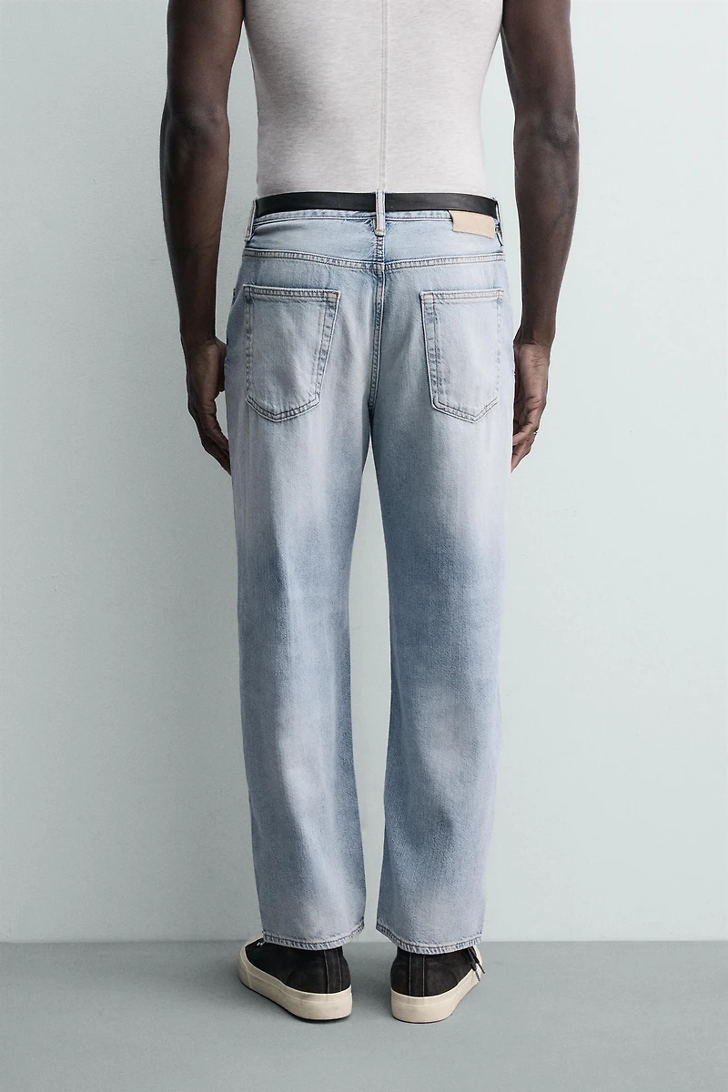 LIGHTWEIGHT REGULAR FIT JEANS