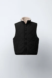 REVERSIBLE FLEECE VEST