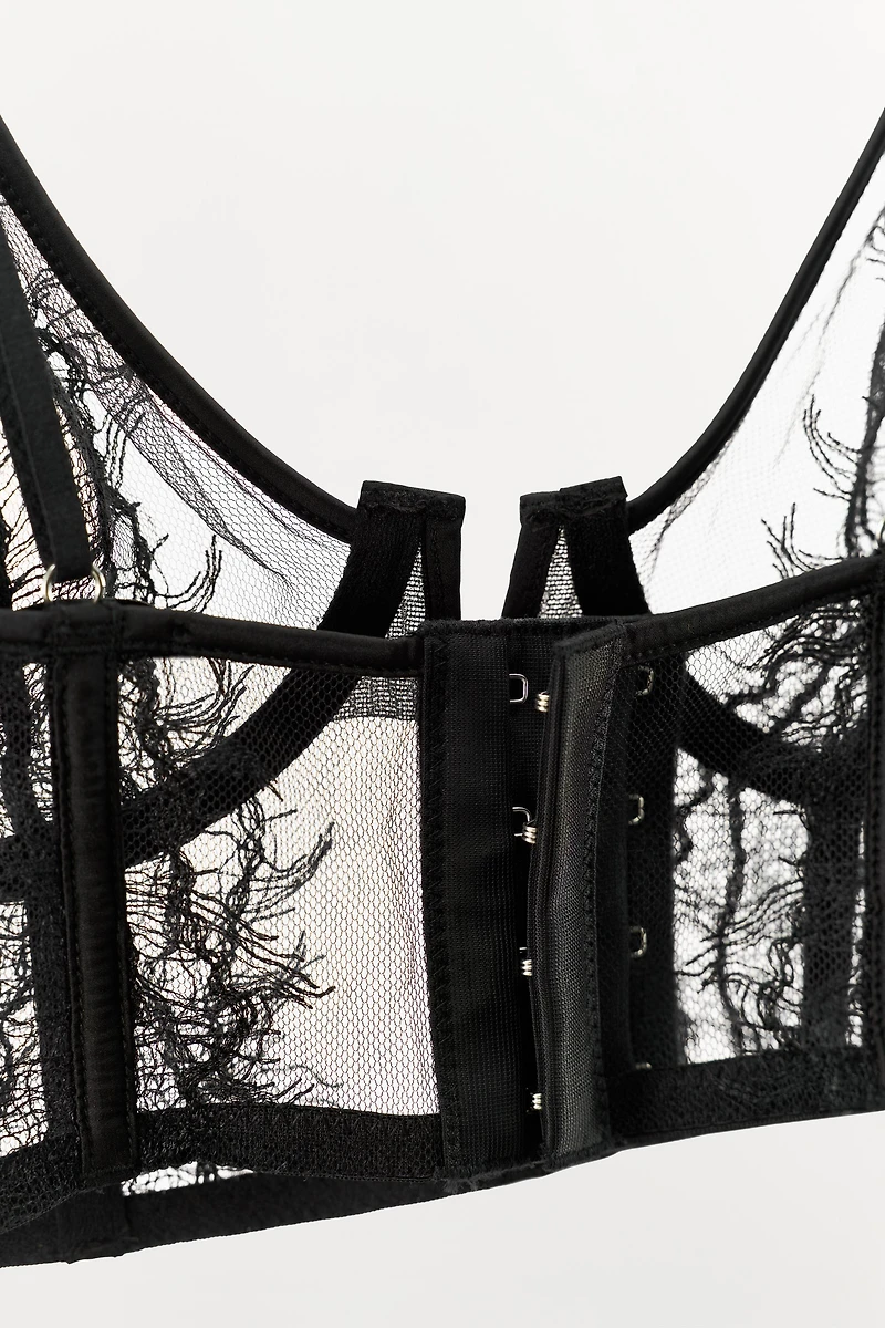 LIMITED EDITION LACE UNDERWIRE CORSET