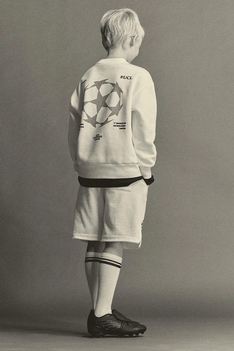 UEFA CHAMPIONS LEAGUE ® SWEATSHIRT