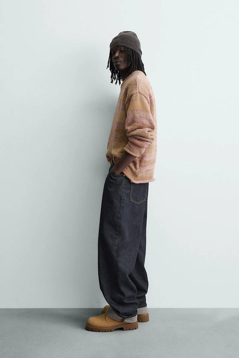 ABSTRACT PRINT JUMPER