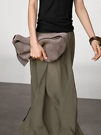Long flowing skirt with ruffles