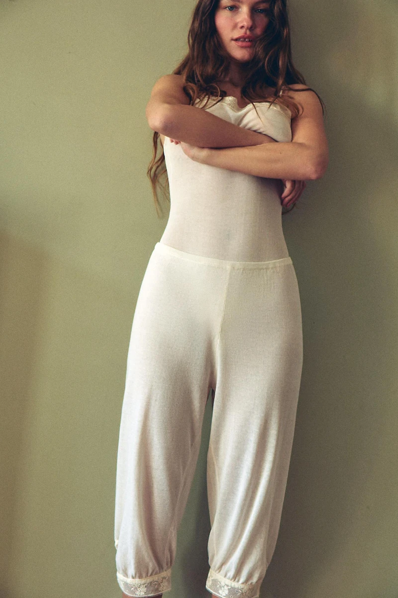 FINE KNIT LACE PANTS