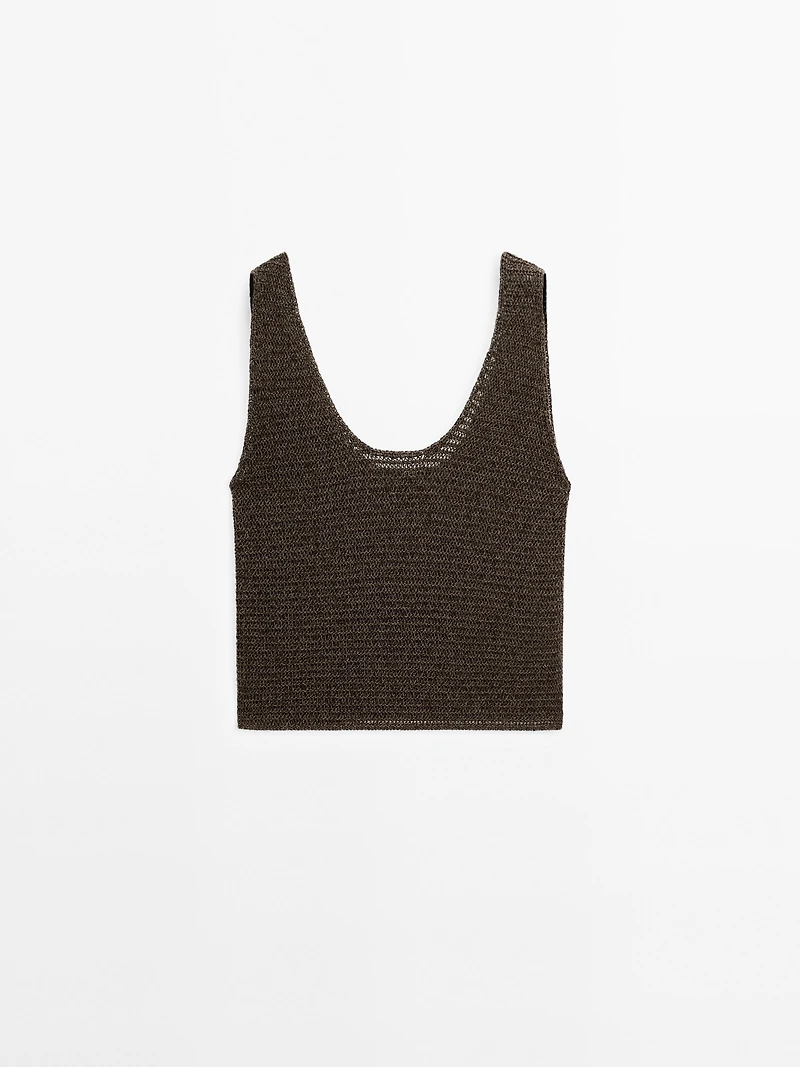 Cotton blend knit top with round neckline